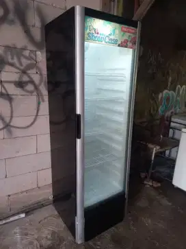 Showcase polytron