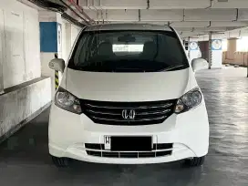 Honda Freed E PSD AT 2011