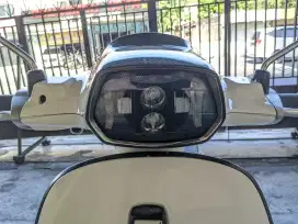 Vespa 3v 2015 putih