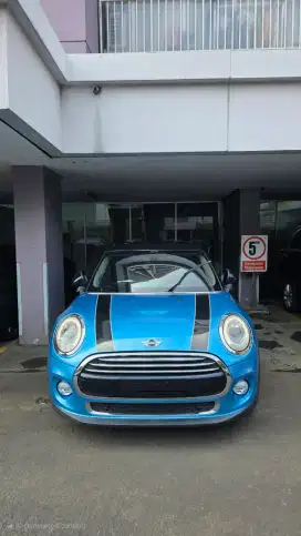 MINI COOPER 5 DOOR 2017