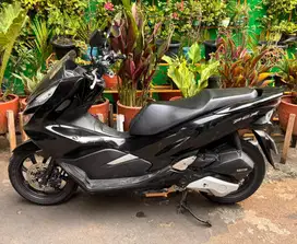 HONDA PCX CBS HITAM 2019