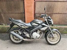 Yamaha Vixion 2011 Original Lengkap Tinggal Pakai Ban Tebal Mesin Ok