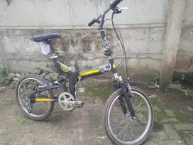 SEPEDA LIPAT EKS. CAPTAIN TAGS ( JAPAN)