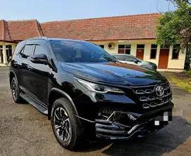 TOYITA FORTUNER 2.8 GR SPORT AT TAHUN 2022 GOOD CONDITION