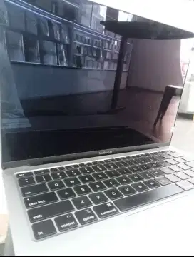 Macbook Air 2020 (i5)