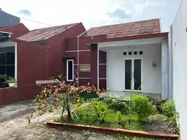 Rumah Pojok Siap Huni Ungaran Barat Siwarak Dekat Kolam Renang Renang