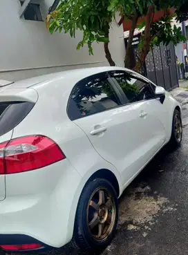 Kia Rio 2012 Bensin