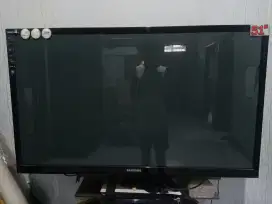 Jual cepat Televisi Samsung 51 Inchi
