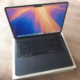 Macbook air m3 2024 ram 8gb ssd 256gb ex inter fullset like new