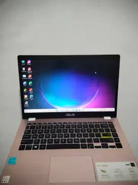 Laptop Asus vivobook like new