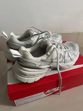 NIKE V2K RUN WOMEN'S SNEAKERS SHOES - PHOTON DUST