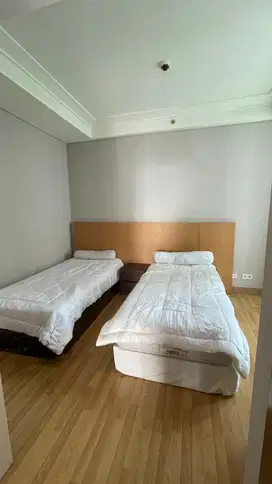 FOR RENT THE PEAK APARTMENT SUDIRMAN 3 BEDROOM