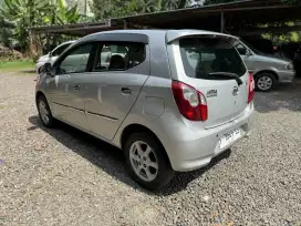DAIHATSU AYLA 2015
