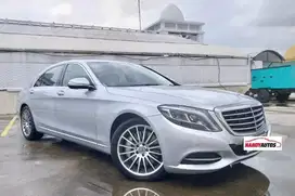 Mercedes Benz S400L Tahun 2014 Automatic Abu abu Metalik