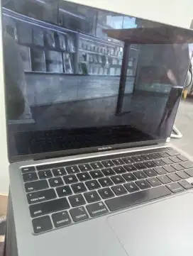 Macbook Pro 2020 (core i5)