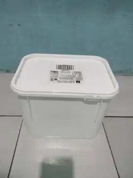 Box es krim kapasitas 8 liter