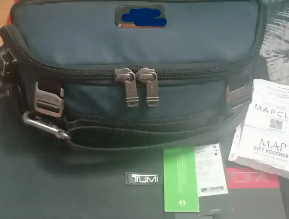 Tumi slingbag platoon navy