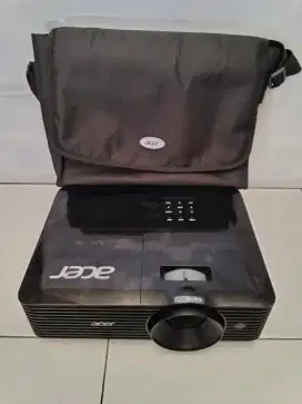 Proyektor Acer X1123HG mulus like new HDMI 3600 Lumens SVGA DLP