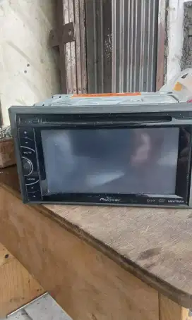 Pioneer 1550 avh