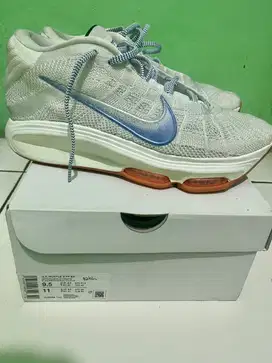 Sepatu Basket Nike