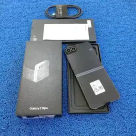 Samsung Galaxy Z Flip 6 12-256gb Spesial Edition lIke new resmi sein