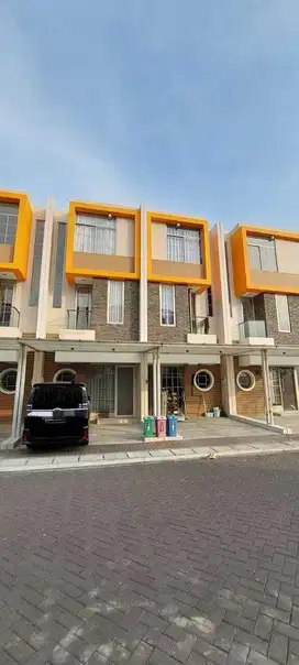 Rumah sewa arcadia 3 lantai pik2