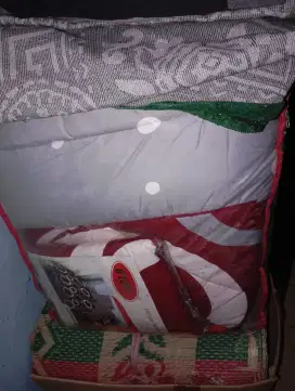 Bathcover delux selimut, bantal ,seprai