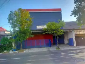 Ruko Terawat Siap Pakai Cocok Kantor / Usaha dekat Masjid Agung