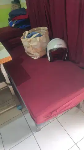 Kursi sofa panjang
