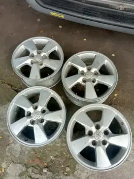 Velg Mobil Ring 16 Toyota Rush terios
