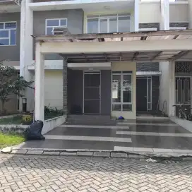 SEWA/JUAL RUMAH RAPI SIAP HUNI DI METLAND TRANSYOGI