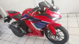 CBR 150 2022  KM 4000 OKe  cas/ kredit DP 500