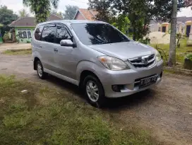 Di jual cepat xenia li 1000 cc tahun 2009