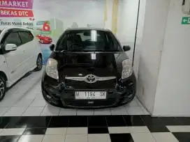 TOYOTA YARIS E AT 2011 HITAM