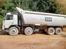 SELL Volvo Dump Truck USED