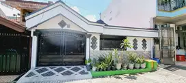DEKAT PINTU UTAMA Rumah Deltasari Waru Sidoarjo Bangunan 1,5 Lantai