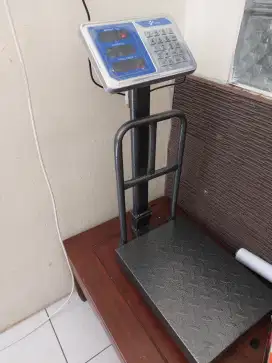 Timbangan digital/lantai Daijin