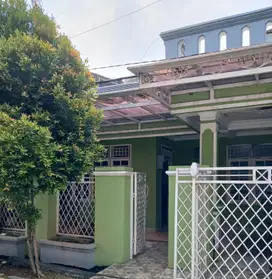 DIJUAL RUMAH IDAMAN di TYTYAN INDAH  samping SUMMARECON BEKASI
