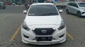 Datsun go + warna putih plat karawang