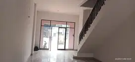 Ruko 2 Muka Hadap Jalan di Sedayu City - Kelapa Gading Siap Pakai