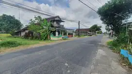 TEPI JL BERBAH-KALASAN: Tanah Jogja Barat Bandara Adisucipto