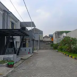 DIJUAL RUMAH GUNUNGANYAR - BARU GRESS
