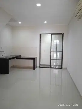 J Di Jual Rumah Green lake city Cluster East Asia 4x12