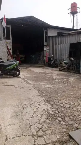 Dang 300mt di jalan utama/Bekasi Timur mustika jaya