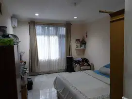 Dijual - Rumah villa melati mas