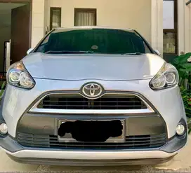 Toyota Sienta V 2017