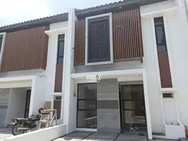 Rumah Minimalis di Royal Paka dekat UPN Gununganyar Raya MERR