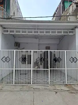 Dijual rumah swasembada barat jakarya utara