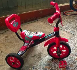 Sepeda Roda Tiga Merek Exotic
