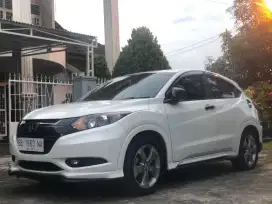 DIJUAL HONDA HRV 1.5 E CVT 2017